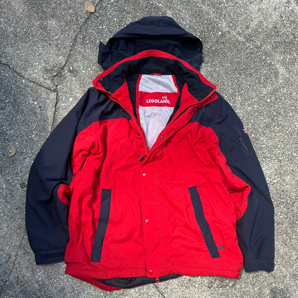 Legoland Park Staff Windbreaker Jacket Red Navy Blue Hooded Mens Large 2011
